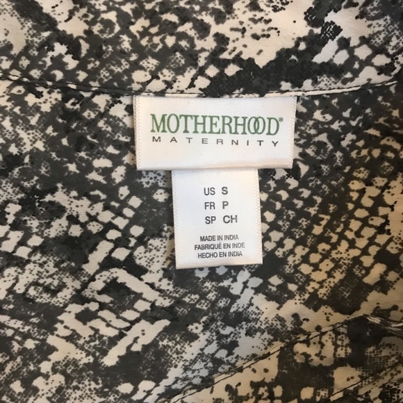 Motherhood Maternity snakeskin print blouse size S - Picture 5 of 5